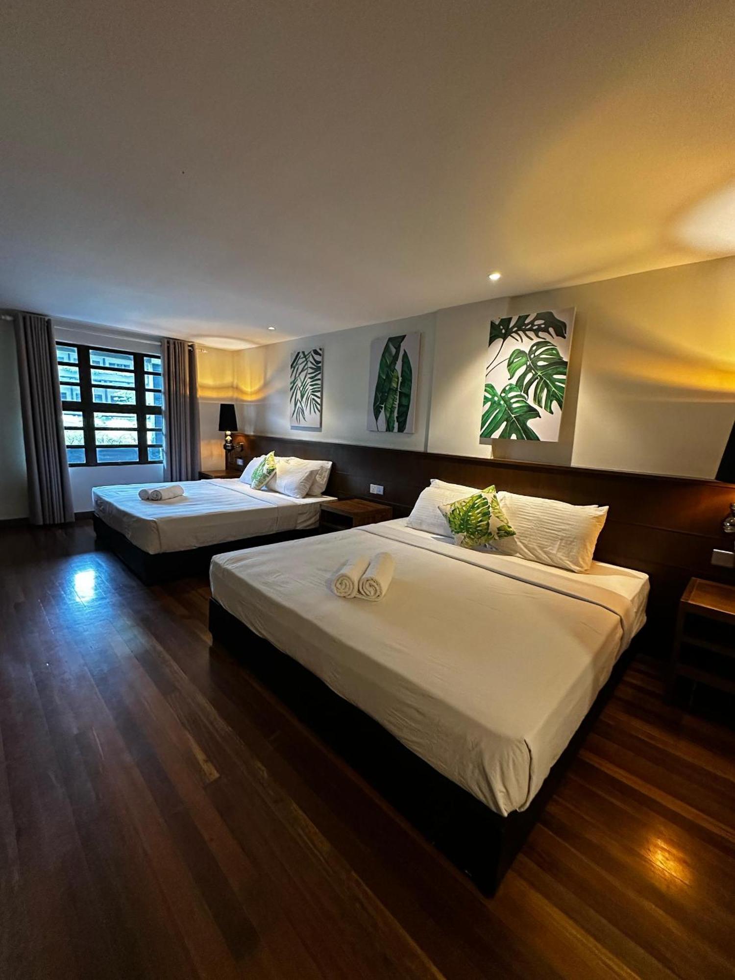 Beach Resort - Arwana Perhentian Besar Kampung Kuala Besut Exterior photo