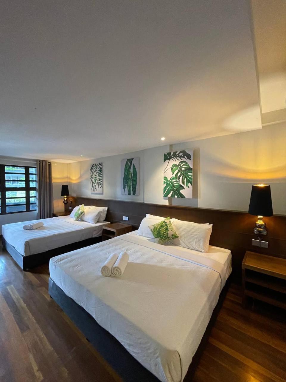 Beach Resort - Arwana Perhentian Besar Kampung Kuala Besut Exterior photo