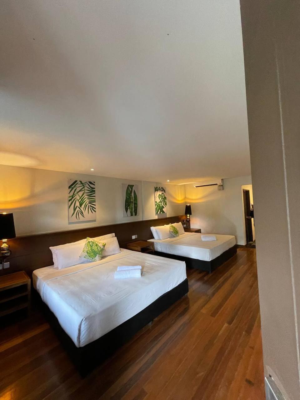Beach Resort - Arwana Perhentian Besar Kampung Kuala Besut Exterior photo