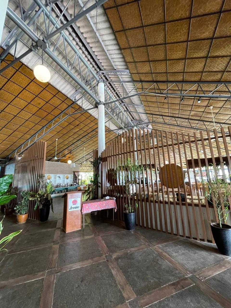 Beach Resort - Arwana Perhentian Besar Kampung Kuala Besut Exterior photo