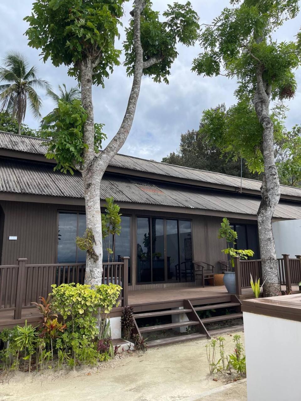 Beach Resort - Arwana Perhentian Besar Kampung Kuala Besut Exterior photo